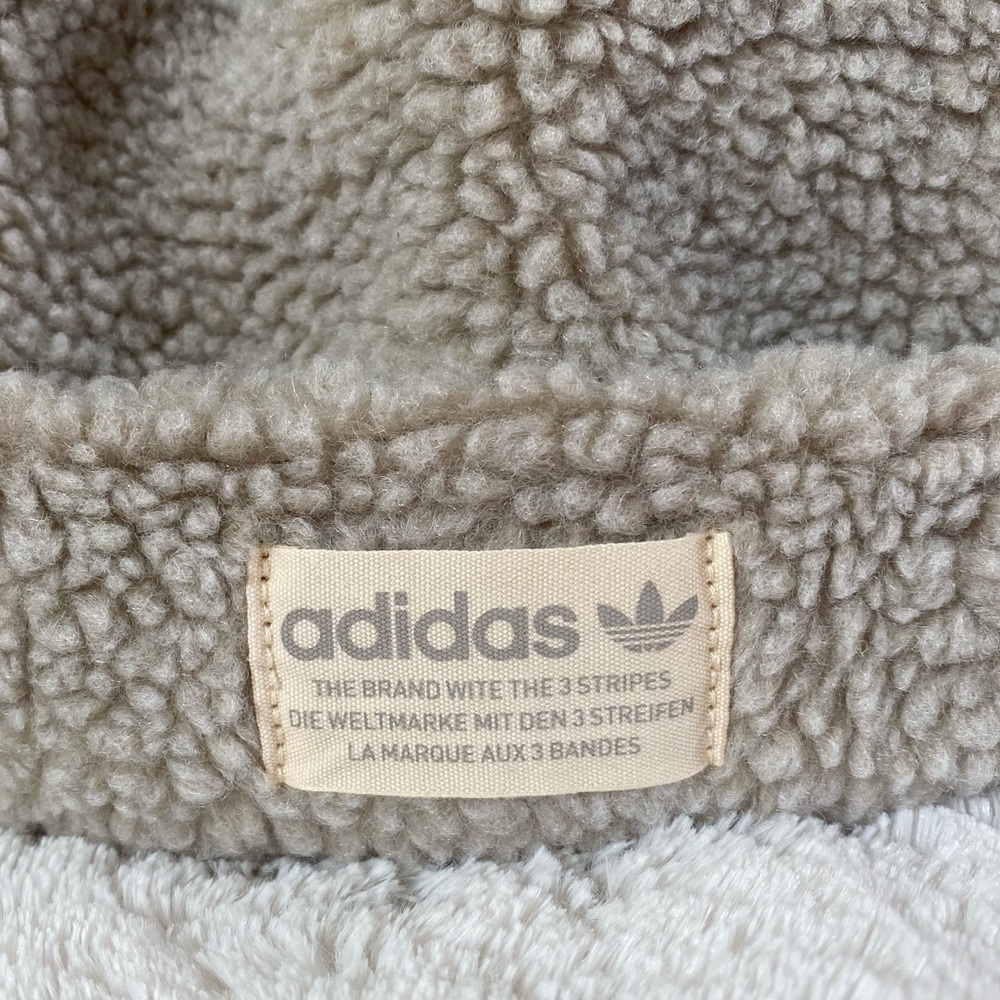 NWT adidas Women’s Originals Nova Beanie - Picture 6 of 12